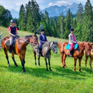 Obóz jazdy konnej w Tatrach 2022