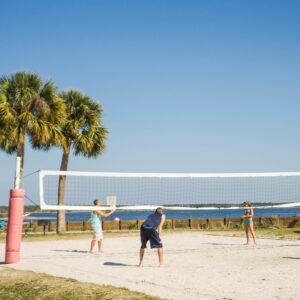 Obóz siatkówki plażowej